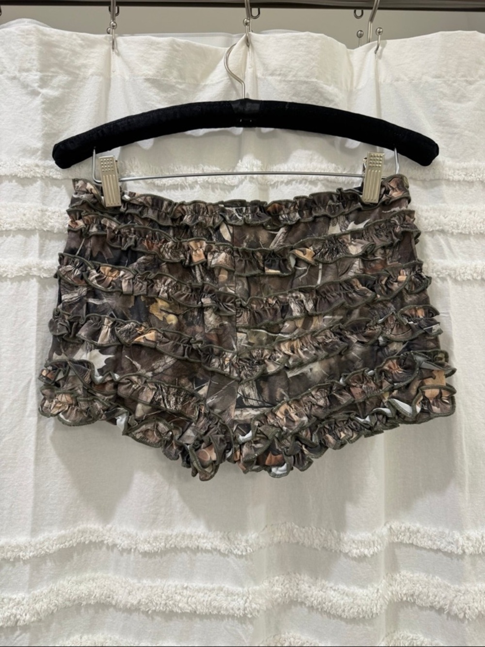 Camo Ruffle Micro Shorts - Picture 2 of 3